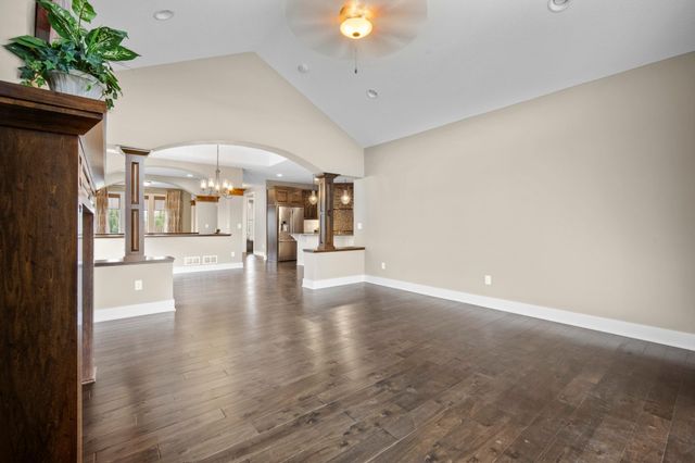 11339 Wildflower Drive N, Lake Elmo, MN 55042