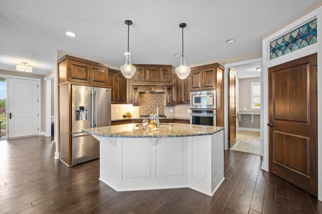 11339 Wildflower Drive N, Lake Elmo, MN 55042