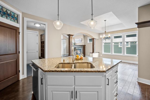 11339 Wildflower Drive N, Lake Elmo, MN 55042