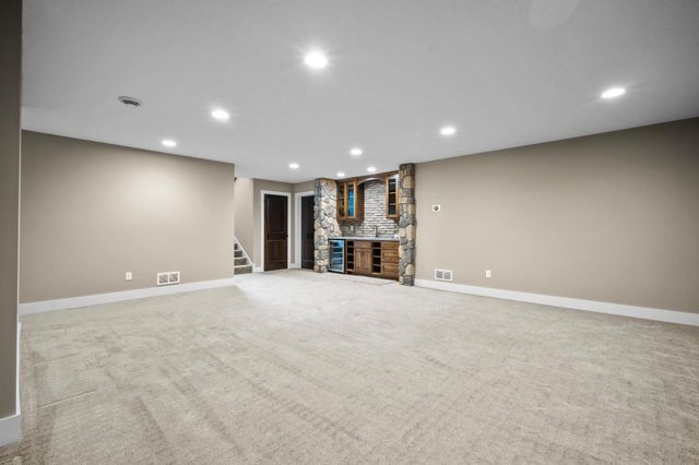 11339 Wildflower Drive N, Lake Elmo, MN 55042