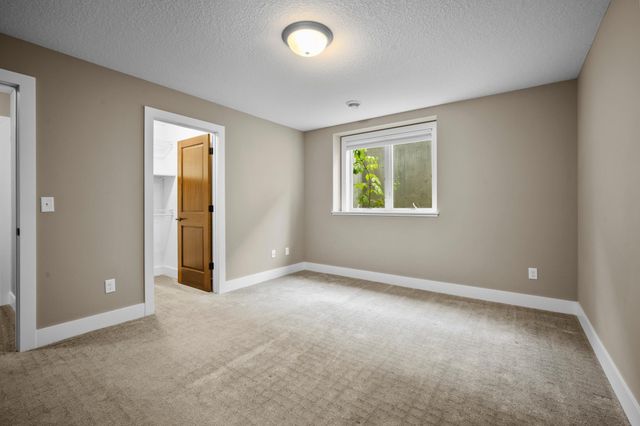 11339 Wildflower Drive N, Lake Elmo, MN 55042