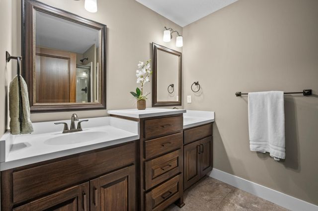 11339 Wildflower Drive N, Lake Elmo, MN 55042