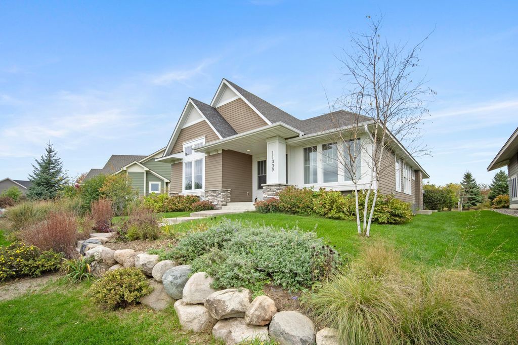 11339 Wildflower Drive N, Lake Elmo, MN 55042 — exterior