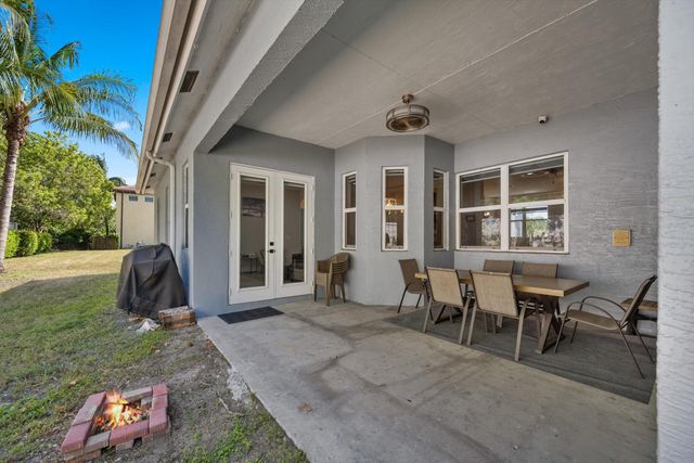2926 Dovedale Court, Wellington, FL 33414