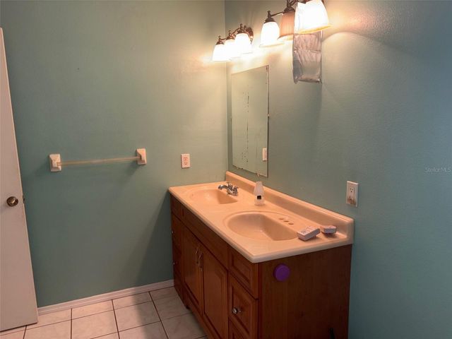 2210 WOODMERE ROAD, Venice, FL 34293