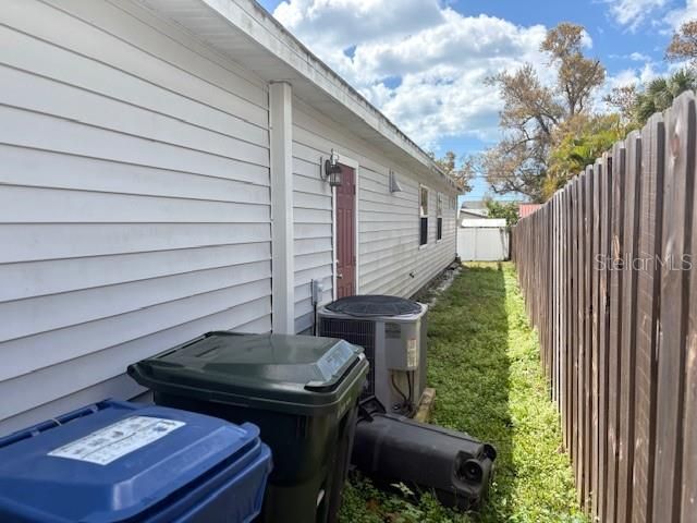 2210 WOODMERE ROAD, Venice, FL 34293