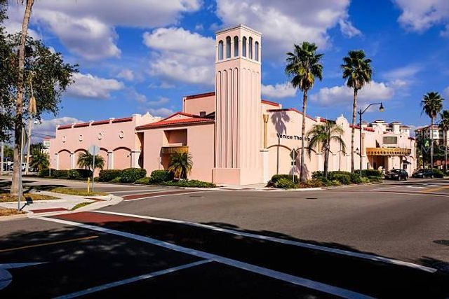 2210 WOODMERE ROAD, Venice, FL 34293