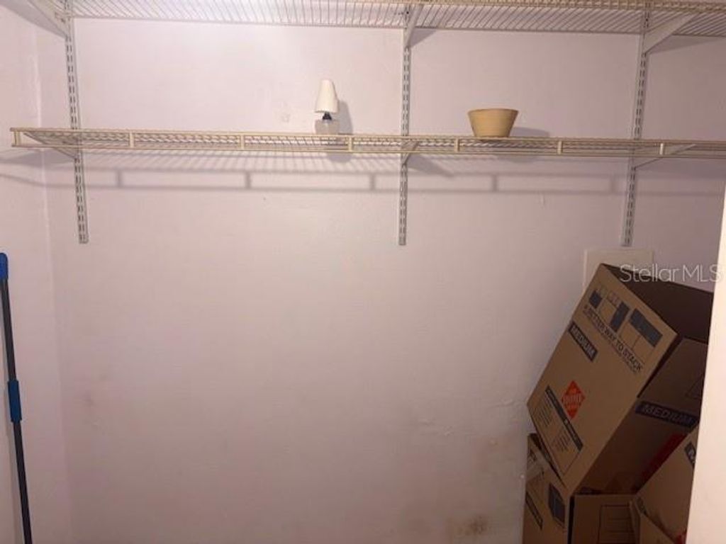 Image 17 of property listing at 2210 WOODMERE ROAD, Venice, FL 34293