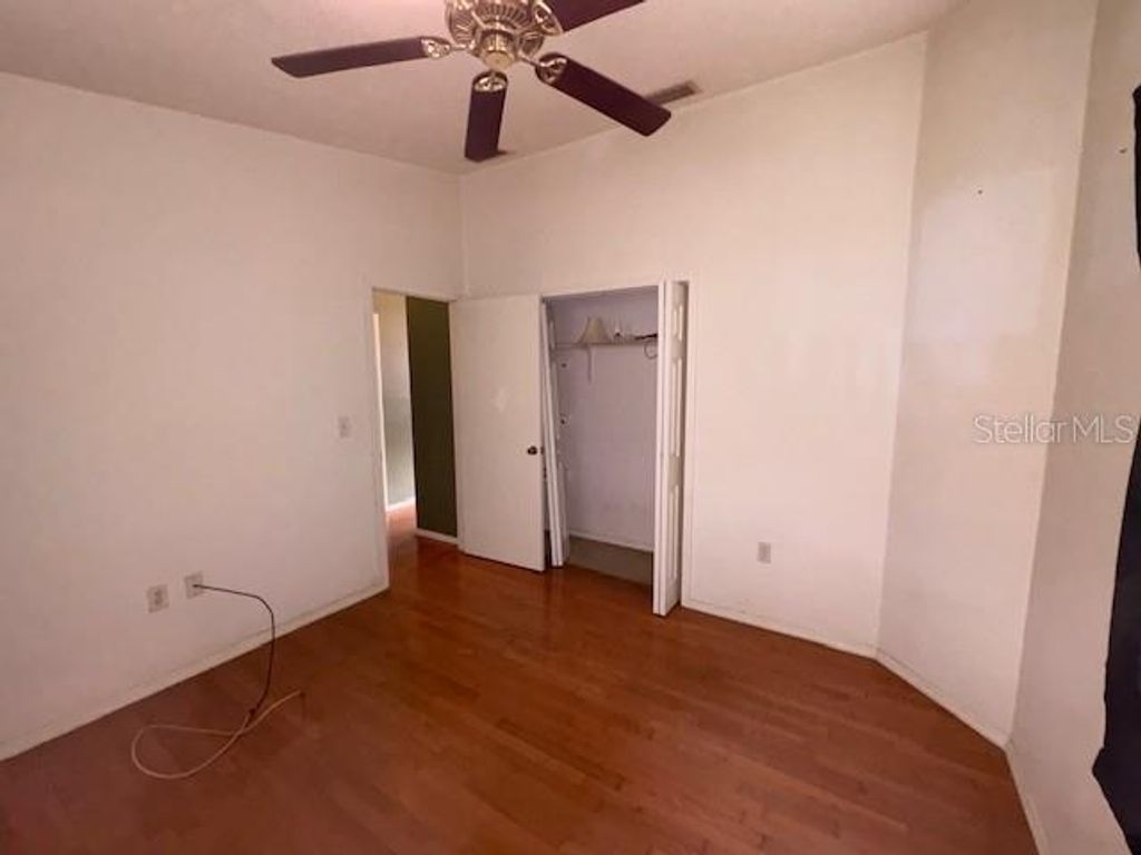 Image 20 of property listing at 2210 WOODMERE ROAD, Venice, FL 34293