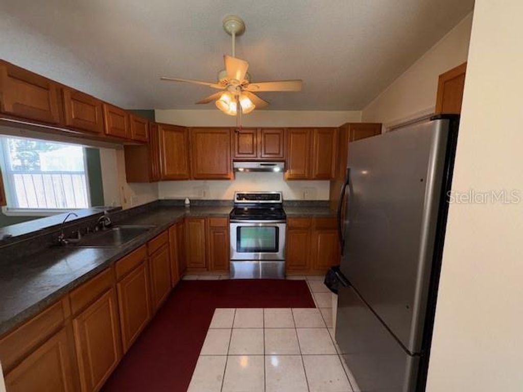 Image 6 of property listing at 2210 WOODMERE ROAD, Venice, FL 34293