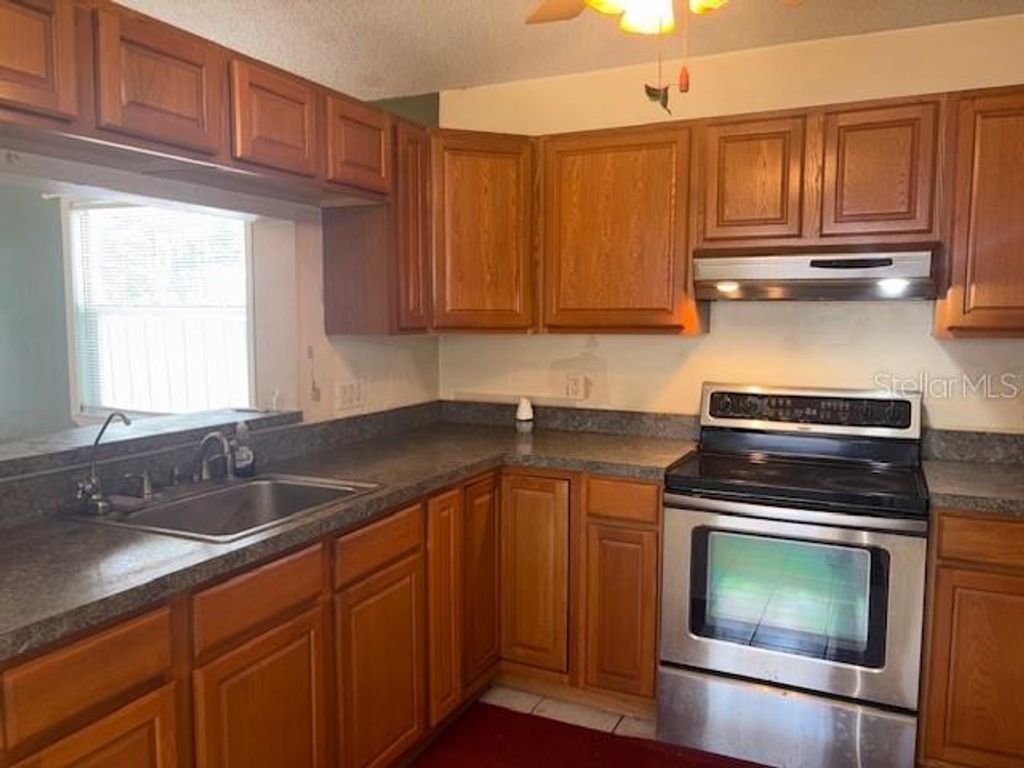 Image 7 of property listing at 2210 WOODMERE ROAD, Venice, FL 34293