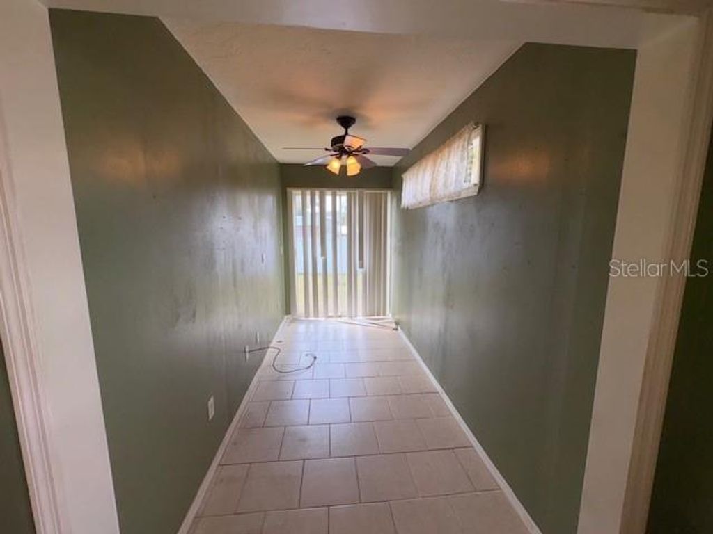 Image 10 of property listing at 2210 WOODMERE ROAD, Venice, FL 34293