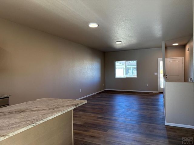 6025 Harper Ln, Pueblo, CO 81008