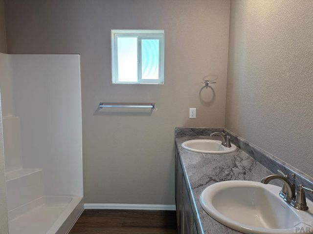 6025 Harper Ln, Pueblo, CO 81008