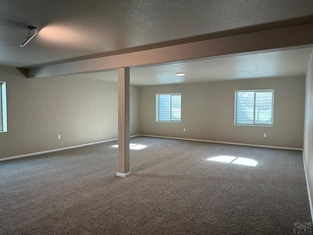 6025 Harper Ln, Pueblo, CO 81008