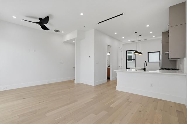 4526 Cabell Drive 104, Dallas, TX 75204