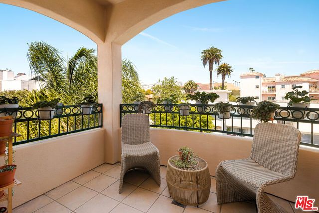 1707 Malcolm Avenue PH400, Los Angeles, CA 90024