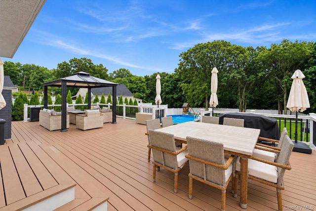 48 Fulton Boulevard, Commack, NY 11725
