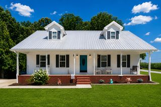 2836 Gate 3 Rd, Paris, TN 38242