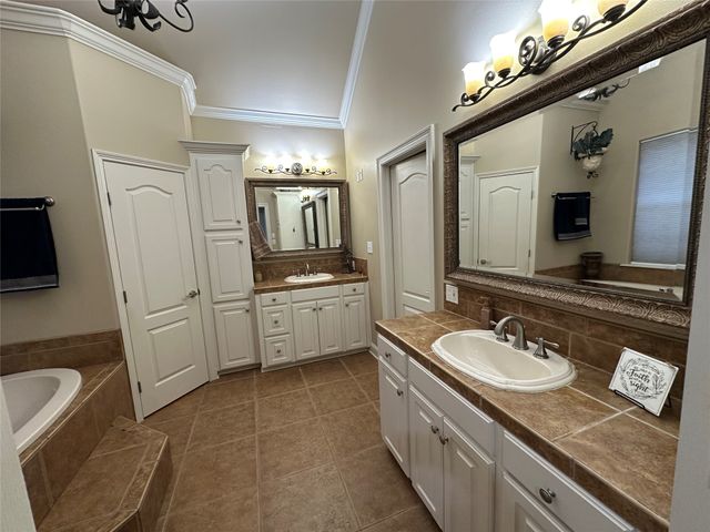 205 Old Palmetto Road, Benton, LA 71006