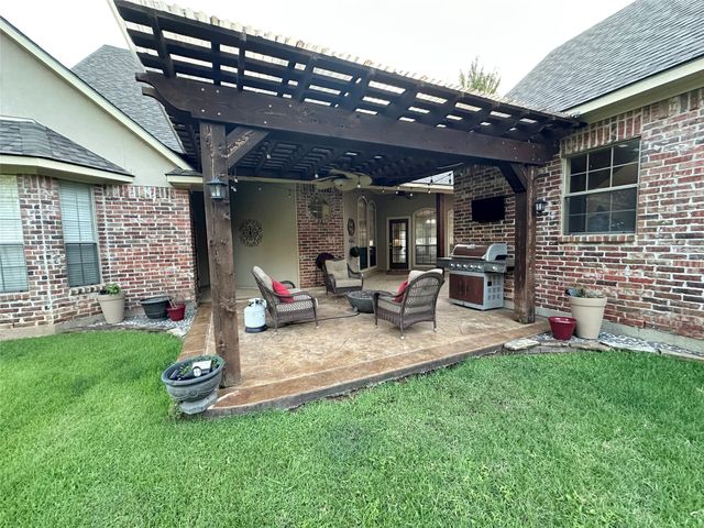 205 Old Palmetto Road, Benton, LA 71006