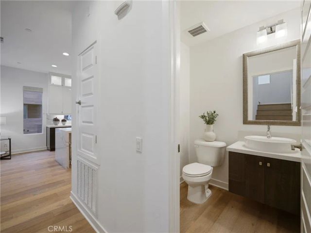 12 Ebb Tide Circle, Newport Beach, CA 92663