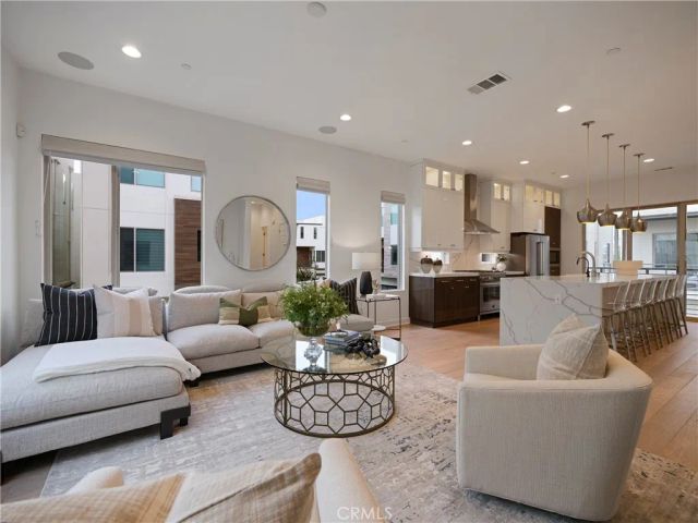 12 Ebb Tide Circle, Newport Beach, CA 92663