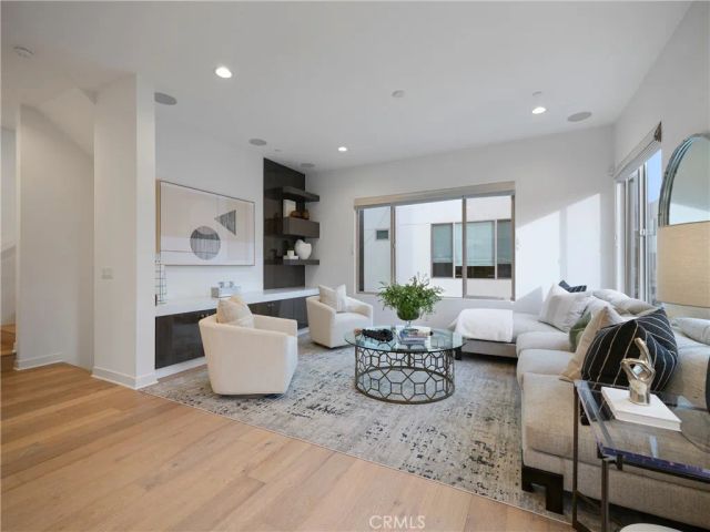 12 Ebb Tide Circle, Newport Beach, CA 92663