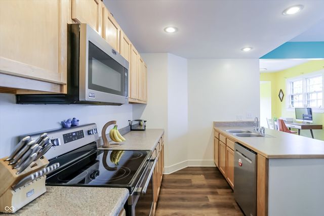 2836 Carrollton Avenue, Indianapolis, IN 46205