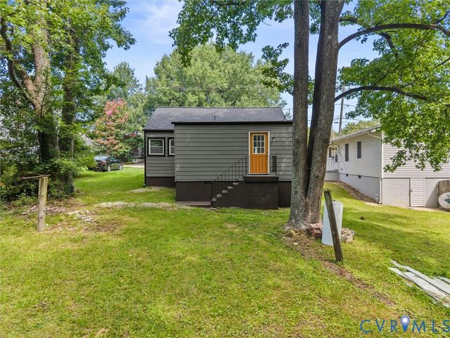 1820 Dupuy Rd, Petersburg, VA 23803