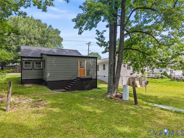 1820 Dupuy Rd, Petersburg, VA 23803