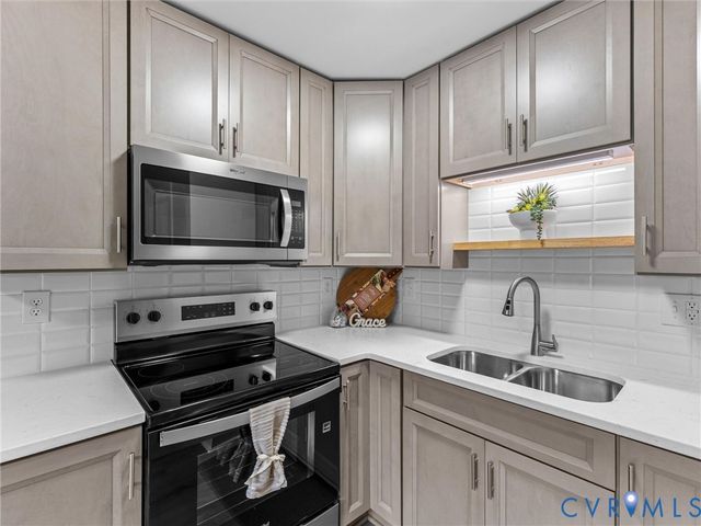 1820 Dupuy Rd, Petersburg, VA 23803