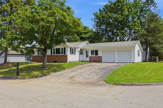 142 Olko Circle, Chicopee, MA 01020