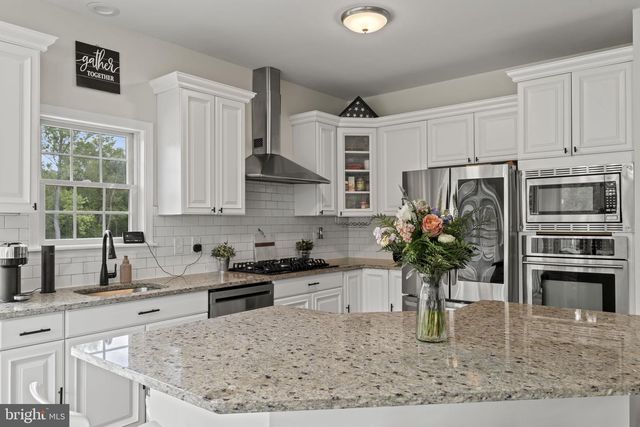 551 STANTON AVE, Franklinville, NJ 08322