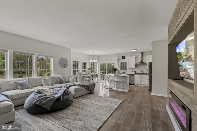 551 STANTON AVE, Franklinville, NJ 08322