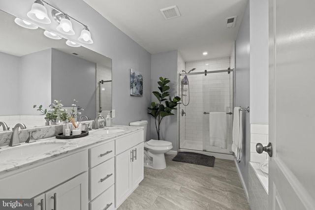 551 STANTON AVE, Franklinville, NJ 08322