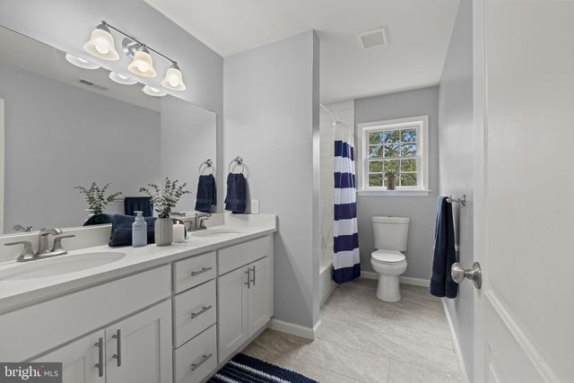551 STANTON AVE, Franklinville, NJ 08322