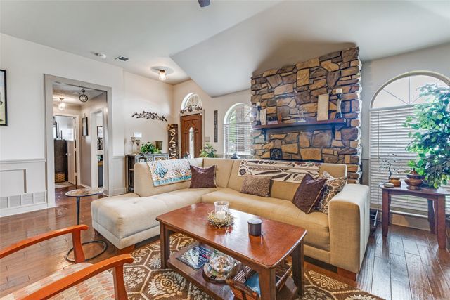 1920 Walden Place, Mesquite, TX 75181