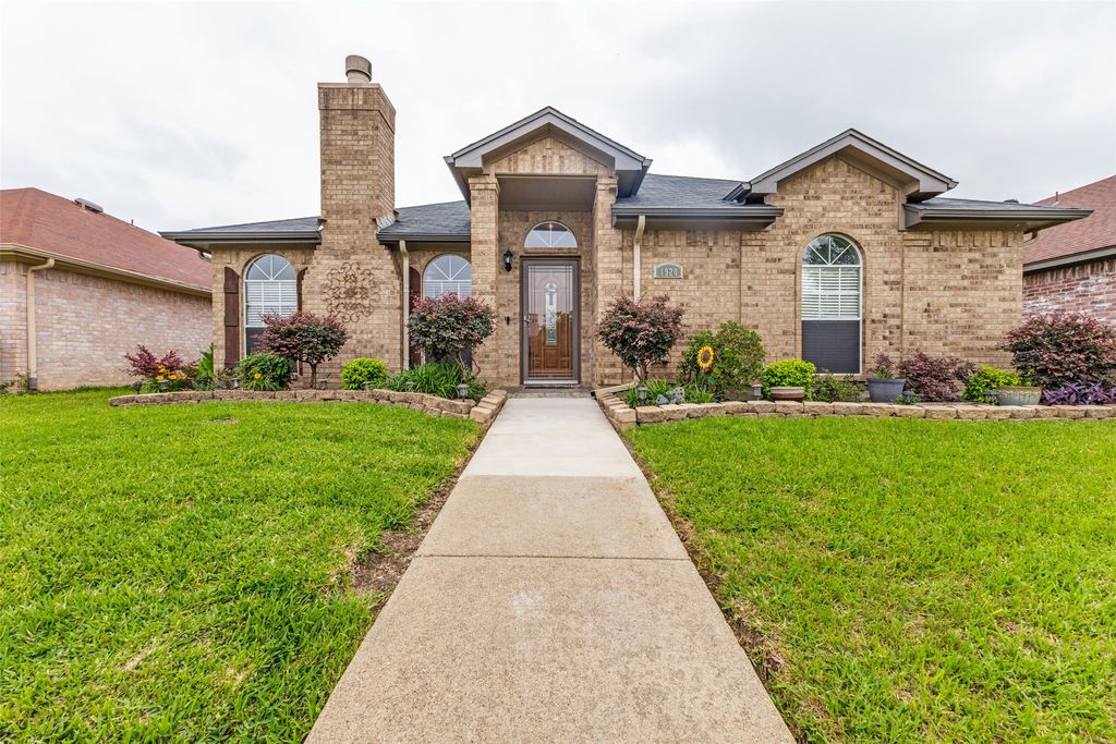 1920 Walden Place, Mesquite, TX 75181