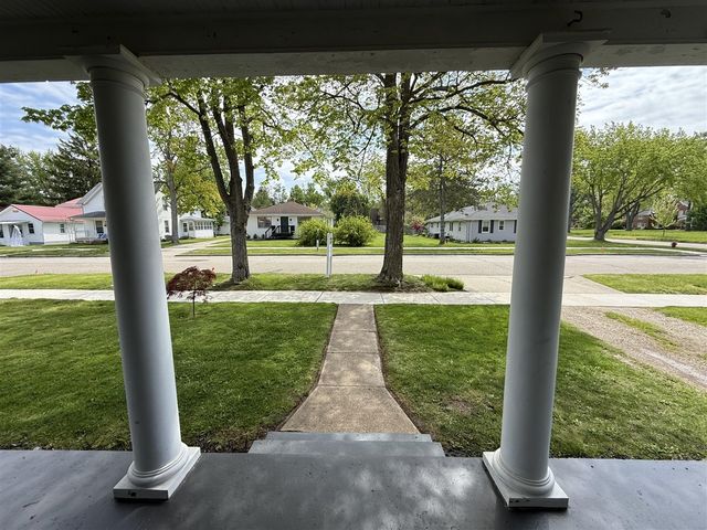 614 Magnolia Street, Three Oaks, MI 49128