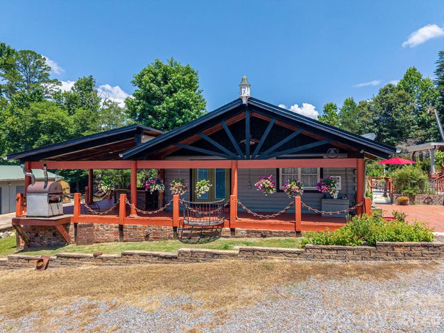 120 Wiggins Lane, Kings Mountain, NC 28086