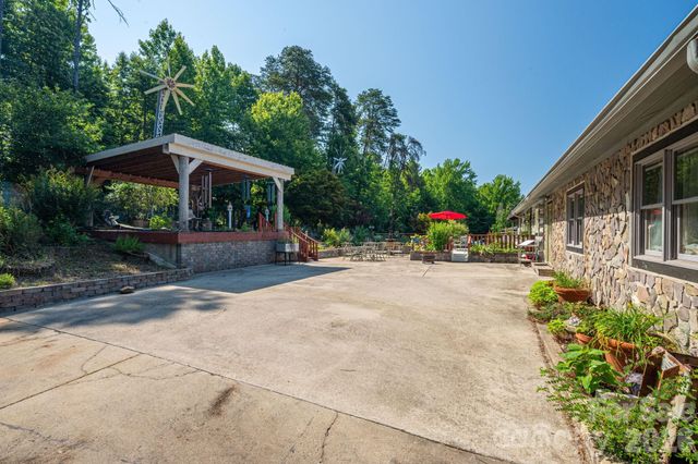 120 Wiggins Lane, Kings Mountain, NC 28086