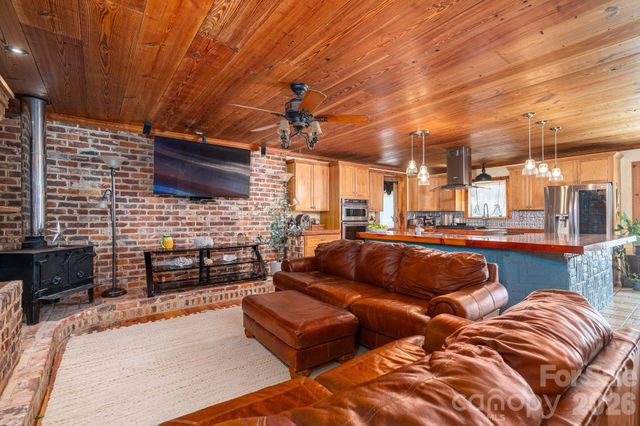 120 Wiggins Lane, Kings Mountain, NC 28086
