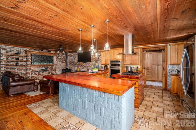 120 Wiggins Lane, Kings Mountain, NC 28086