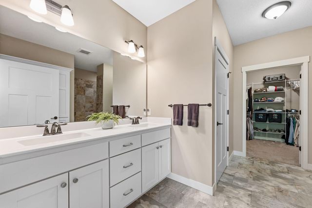 14886 Jeffers Pass NW, Prior Lake, MN 55372