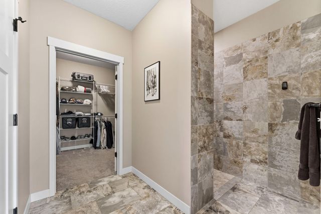 14886 Jeffers Pass NW, Prior Lake, MN 55372