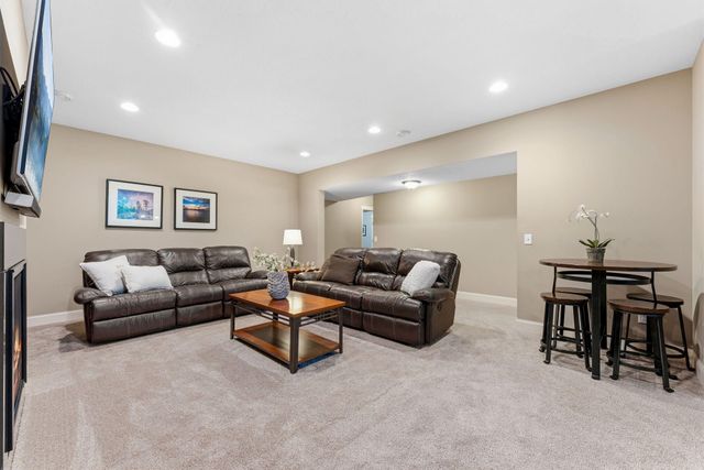 14886 Jeffers Pass NW, Prior Lake, MN 55372