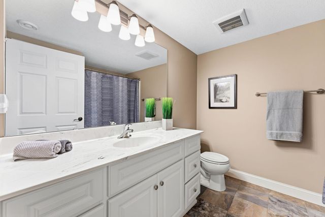14886 Jeffers Pass NW, Prior Lake, MN 55372
