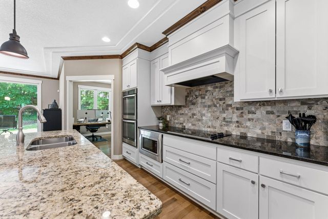 14886 Jeffers Pass NW, Prior Lake, MN 55372
