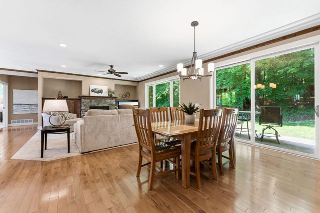 14886 Jeffers Pass NW, Prior Lake, MN 55372